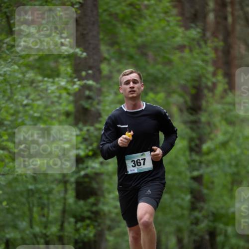 04.05.2025 - 8. Wedeler Halbmarathon Michael Strokosch http://msf.ph/oto/7815586 04.05.2025 10:31:47 Laufen 367, 89 meine-sportfotos.de