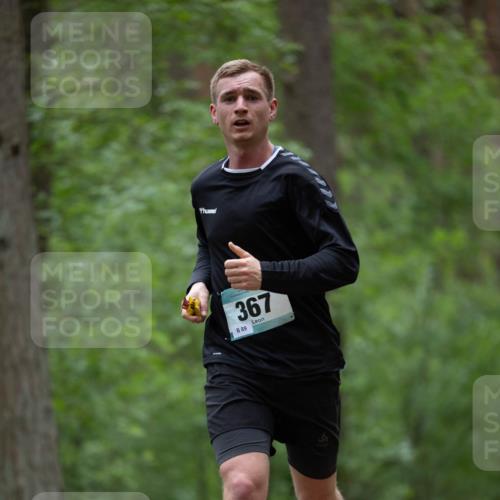 04.05.2025 - 8. Wedeler Halbmarathon Michael Strokosch http://msf.ph/oto/7815591 04.05.2025 10:31:48 Laufen 367, 89 meine-sportfotos.de