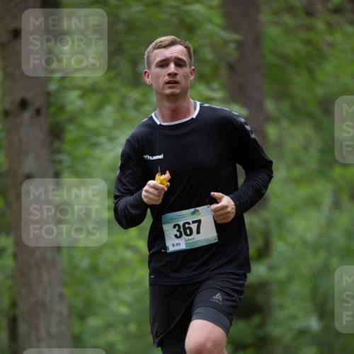 04.05.2025 - 8. Wedeler Halbmarathon Michael Strokosch http://msf.ph/oto/7815593 04.05.2025 10:31:49 Laufen 367, 89 meine-sportfotos.de