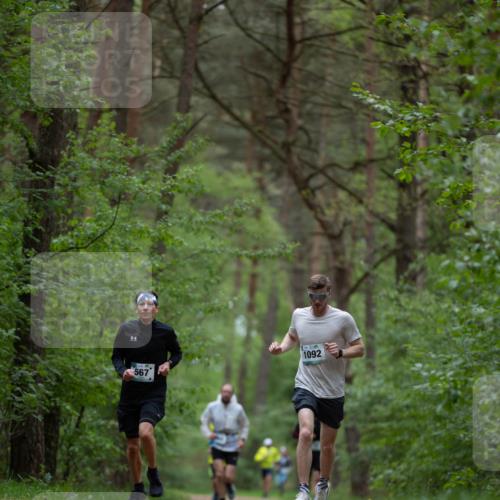 04.05.2025 - 8. Wedeler Halbmarathon Michael Strokosch http://msf.ph/oto/7815600 04.05.2025 10:32:09 Laufen 1092 meine-sportfotos.de