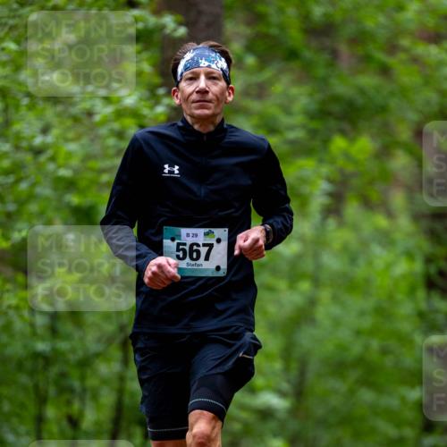 04.05.2025 - 8. Wedeler Halbmarathon Michael Strokosch http://msf.ph/oto/7815612 04.05.2025 10:32:14 Laufen 29, 567 meine-sportfotos.de