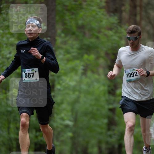 04.05.2025 - 8. Wedeler Halbmarathon Michael Strokosch http://msf.ph/oto/7815614 04.05.2025 10:32:14 Laufen 8, 29, 567, 884, 1092 meine-sportfotos.de