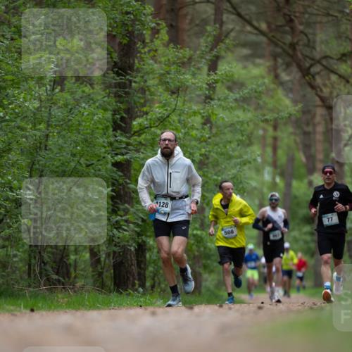 04.05.2025 - 8. Wedeler Halbmarathon Michael Strokosch http://msf.ph/oto/7815616 04.05.2025 10:32:17 Laufen 1128, 508, 77 meine-sportfotos.de