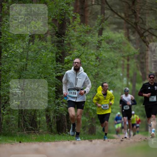 04.05.2025 - 8. Wedeler Halbmarathon Michael Strokosch http://msf.ph/oto/7815617 04.05.2025 10:32:17 Laufen 1128, 508, 77 meine-sportfotos.de