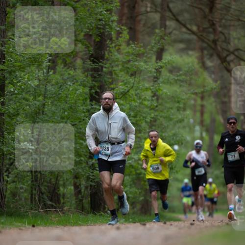 04.05.2025 - 8. Wedeler Halbmarathon Michael Strokosch http://msf.ph/oto/7815619 04.05.2025 10:32:17 Laufen 1128, 508, 77 meine-sportfotos.de