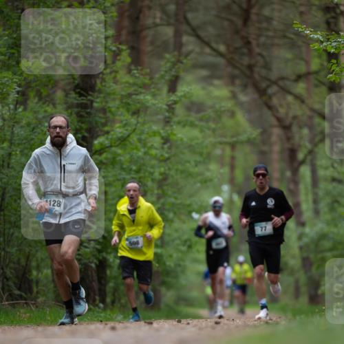 04.05.2025 - 8. Wedeler Halbmarathon Michael Strokosch http://msf.ph/oto/7815621 04.05.2025 10:32:18 Laufen 128, 508, 77 meine-sportfotos.de