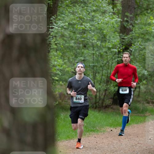 04.05.2025 - 8. Wedeler Halbmarathon Michael Strokosch http://msf.ph/oto/7815641 04.05.2025 10:32:44 Laufen 840, 40, 226, 610 meine-sportfotos.de
