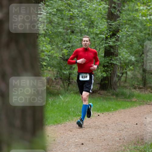 04.05.2025 - 8. Wedeler Halbmarathon Michael Strokosch http://msf.ph/oto/7815643 04.05.2025 10:32:45 Laufen 610 meine-sportfotos.de