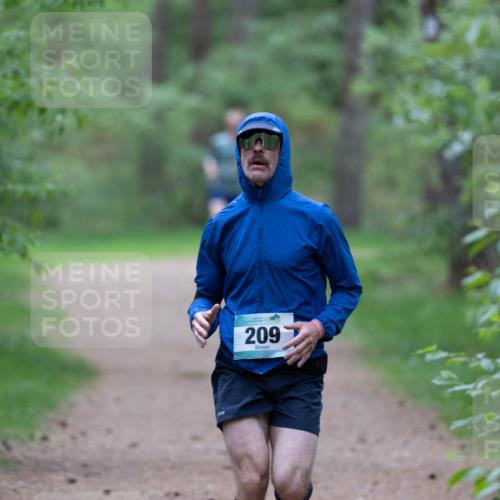 04.05.2025 - 8. Wedeler Halbmarathon Michael Strokosch http://msf.ph/oto/7815684 04.05.2025 10:34:12 Laufen 209 meine-sportfotos.de