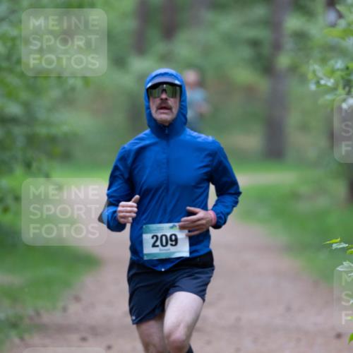 04.05.2025 - 8. Wedeler Halbmarathon Michael Strokosch http://msf.ph/oto/7815690 04.05.2025 10:34:13 Laufen 209 meine-sportfotos.de