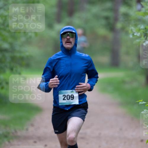 04.05.2025 - 8. Wedeler Halbmarathon Michael Strokosch http://msf.ph/oto/7815692 04.05.2025 10:34:13 Laufen 209 meine-sportfotos.de