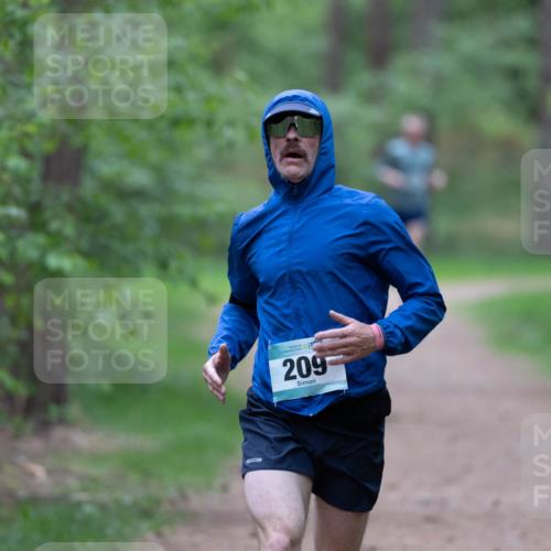 04.05.2025 - 8. Wedeler Halbmarathon Michael Strokosch http://msf.ph/oto/7815697 04.05.2025 10:34:13 Laufen 209 meine-sportfotos.de