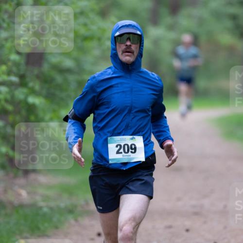 04.05.2025 - 8. Wedeler Halbmarathon Michael Strokosch http://msf.ph/oto/7815702 04.05.2025 10:34:14 Laufen 3, 16, 209 meine-sportfotos.de