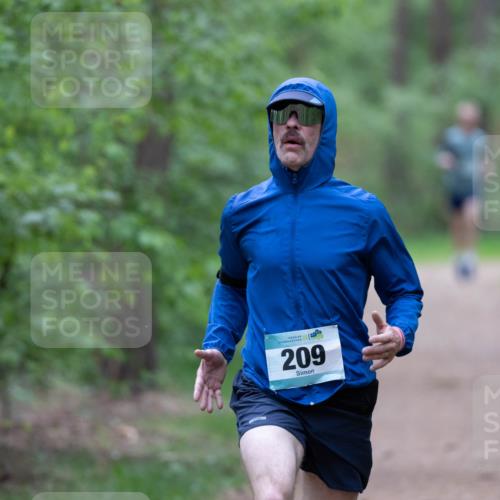 04.05.2025 - 8. Wedeler Halbmarathon Michael Strokosch http://msf.ph/oto/7815705 04.05.2025 10:34:14 Laufen 209 meine-sportfotos.de