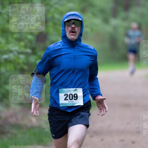 04.05.2025 - 8. Wedeler Halbmarathon Michael Strokosch http://msf.ph/oto/7815712 04.05.2025 10:34:14 Laufen 209 meine-sportfotos.de