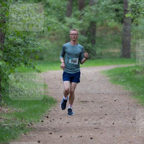 04.05.2025 - 8. Wedeler Halbmarathon Michael Strokosch http://msf.ph/oto/7815723 04.05.2025 10:34:27 Laufen 745 meine-sportfotos.de
