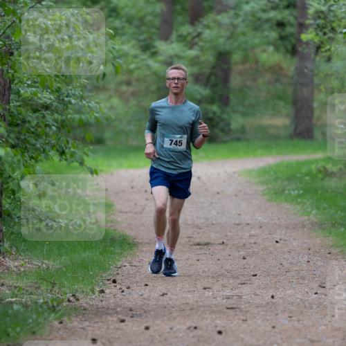 04.05.2025 - 8. Wedeler Halbmarathon Michael Strokosch http://msf.ph/oto/7815724 04.05.2025 10:34:27 Laufen 745 meine-sportfotos.de