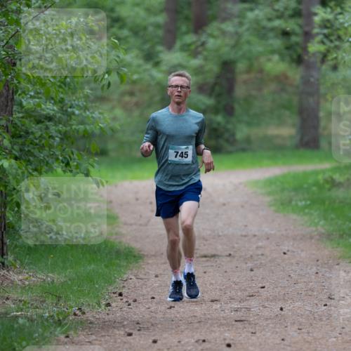 04.05.2025 - 8. Wedeler Halbmarathon Michael Strokosch http://msf.ph/oto/7815741 04.05.2025 10:34:28 Laufen 745 meine-sportfotos.de