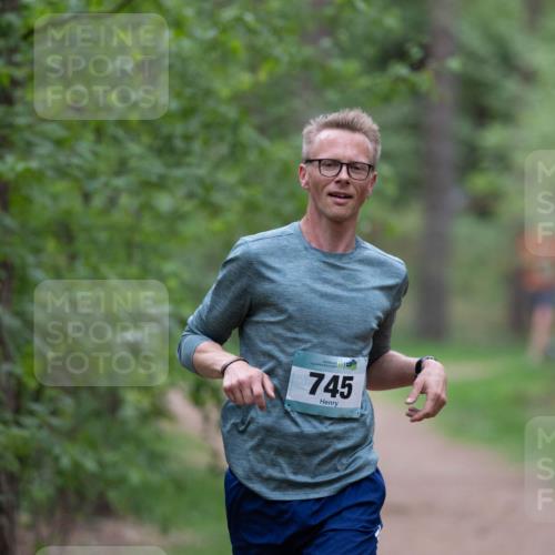04.05.2025 - 8. Wedeler Halbmarathon Michael Strokosch http://msf.ph/oto/7815749 04.05.2025 10:34:37 Laufen 745 meine-sportfotos.de