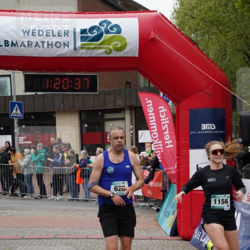 04.05.2025 - 8. Wedeler Halbmarathon Felixshl http://msf.ph/oto/7815752 04.05.2025 11:20:35 Ziel 617, 628, 868, 933, 1156 meine-sportfotos.de