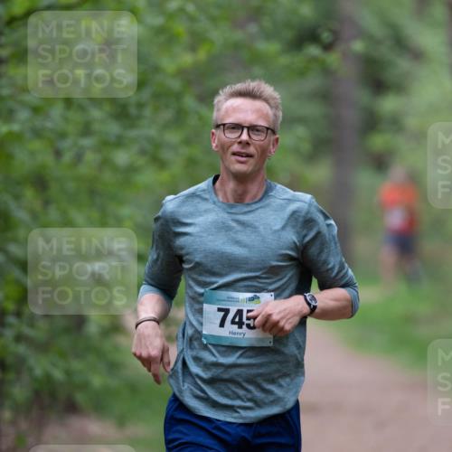 04.05.2025 - 8. Wedeler Halbmarathon Michael Strokosch http://msf.ph/oto/7815754 04.05.2025 10:34:37 Laufen 56, 745 meine-sportfotos.de