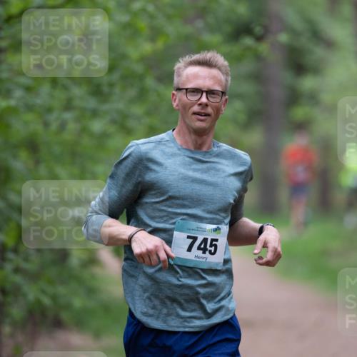 04.05.2025 - 8. Wedeler Halbmarathon Michael Strokosch http://msf.ph/oto/7815760 04.05.2025 10:34:37 Laufen 745 meine-sportfotos.de