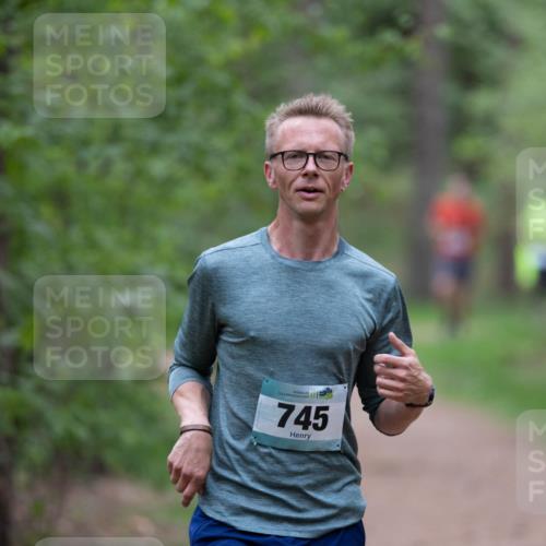 04.05.2025 - 8. Wedeler Halbmarathon Michael Strokosch http://msf.ph/oto/7815761 04.05.2025 10:34:37 Laufen 745 meine-sportfotos.de