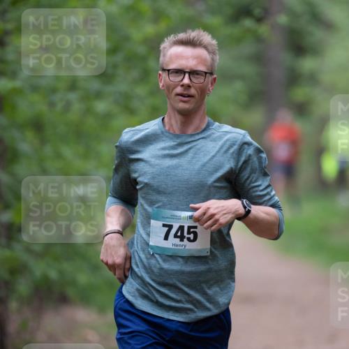 04.05.2025 - 8. Wedeler Halbmarathon Michael Strokosch http://msf.ph/oto/7815765 04.05.2025 10:34:38 Laufen 745 meine-sportfotos.de