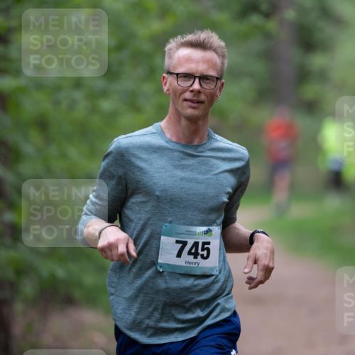 04.05.2025 - 8. Wedeler Halbmarathon Michael Strokosch http://msf.ph/oto/7815770 04.05.2025 10:34:38 Laufen 745 meine-sportfotos.de