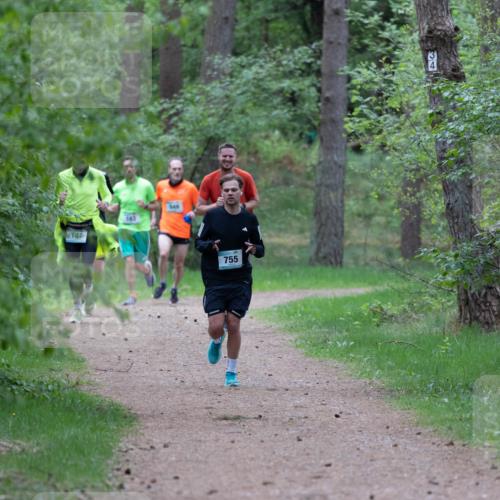04.05.2025 - 8. Wedeler Halbmarathon Michael Strokosch http://msf.ph/oto/7815778 04.05.2025 10:34:46 Laufen 147, 163, 755 meine-sportfotos.de