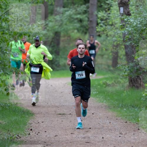 04.05.2025 - 8. Wedeler Halbmarathon Michael Strokosch http://msf.ph/oto/7815788 04.05.2025 10:34:53 Laufen 147, 755 meine-sportfotos.de