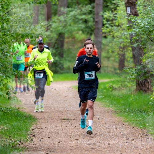 04.05.2025 - 8. Wedeler Halbmarathon Michael Strokosch http://msf.ph/oto/7815792 04.05.2025 10:34:53 Laufen 755 meine-sportfotos.de