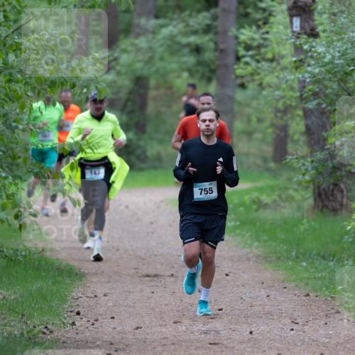 04.05.2025 - 8. Wedeler Halbmarathon Michael Strokosch http://msf.ph/oto/7815796 04.05.2025 10:34:53 Laufen 755 meine-sportfotos.de