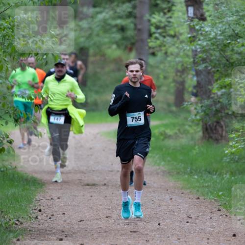 04.05.2025 - 8. Wedeler Halbmarathon Michael Strokosch http://msf.ph/oto/7815806 04.05.2025 10:34:54 Laufen 147, 755 meine-sportfotos.de