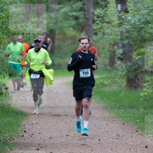 04.05.2025 - 8. Wedeler Halbmarathon Michael Strokosch http://msf.ph/oto/7815808 04.05.2025 10:34:54 Laufen 755, 147 meine-sportfotos.de