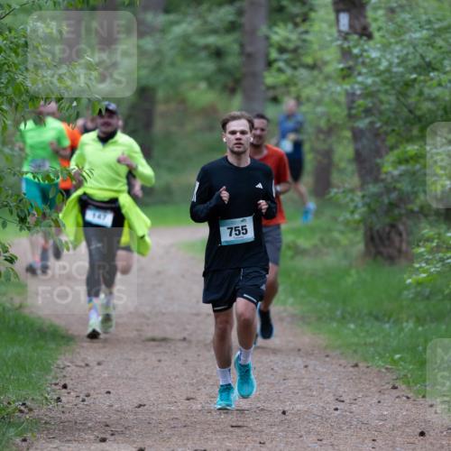 04.05.2025 - 8. Wedeler Halbmarathon Michael Strokosch http://msf.ph/oto/7815817 04.05.2025 10:34:55 Laufen 147, 755 meine-sportfotos.de