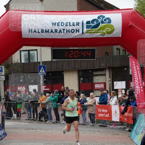 04.05.2025 - 8. Wedeler Halbmarathon Felixshl http://msf.ph/oto/7815819 04.05.2025 11:20:43 Ziel 617, 868, 984 meine-sportfotos.de