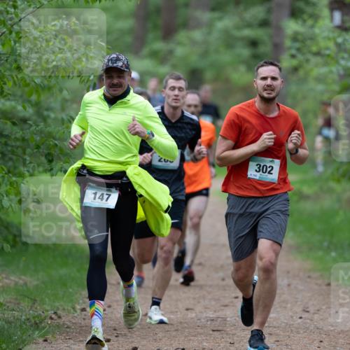 04.05.2025 - 8. Wedeler Halbmarathon Michael Strokosch http://msf.ph/oto/7815850 04.05.2025 10:35:03 Laufen 147, 302, 102 meine-sportfotos.de