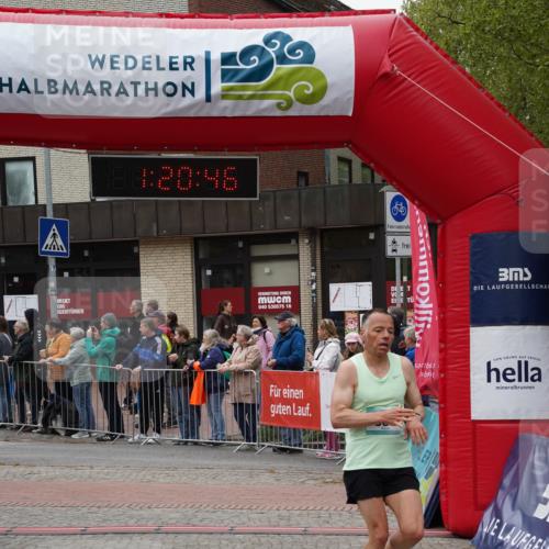 04.05.2025 - 8. Wedeler Halbmarathon Felixshl http://msf.ph/oto/7815852 04.05.2025 11:20:44 Ziel 617, 984 meine-sportfotos.de