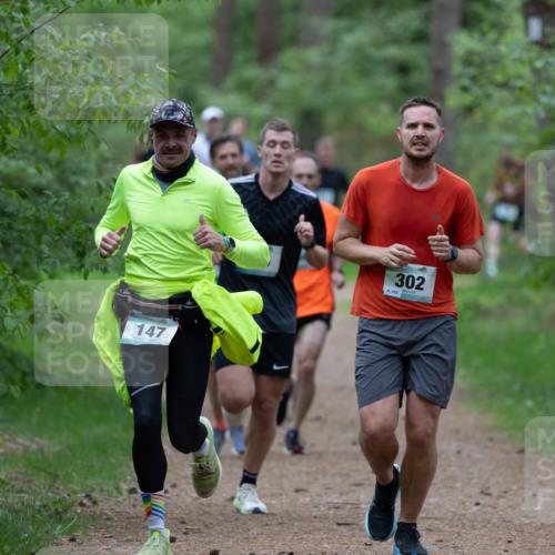 04.05.2025 - 8. Wedeler Halbmarathon Michael Strokosch http://msf.ph/oto/7815853 04.05.2025 10:35:03 Laufen 147, 302, 102 meine-sportfotos.de