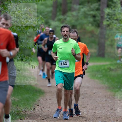 04.05.2025 - 8. Wedeler Halbmarathon Michael Strokosch http://msf.ph/oto/7815861 04.05.2025 10:35:07 Laufen 302, 163 meine-sportfotos.de