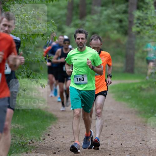 04.05.2025 - 8. Wedeler Halbmarathon Michael Strokosch http://msf.ph/oto/7815864 04.05.2025 10:35:07 Laufen 302, 163 meine-sportfotos.de