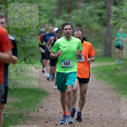 04.05.2025 - 8. Wedeler Halbmarathon Michael Strokosch http://msf.ph/oto/7815867 04.05.2025 10:35:08 Laufen 302, 163, 49, 13 meine-sportfotos.de