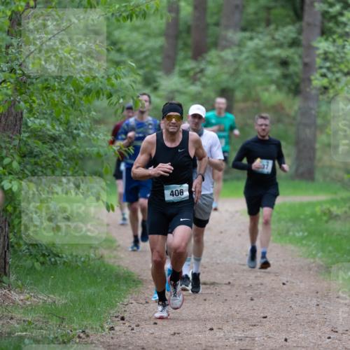 04.05.2025 - 8. Wedeler Halbmarathon Michael Strokosch http://msf.ph/oto/7815914 04.05.2025 10:35:13 Laufen 406 meine-sportfotos.de