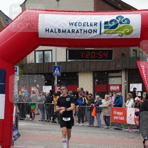 04.05.2025 - 8. Wedeler Halbmarathon Felixshl http://msf.ph/oto/7815915 04.05.2025 11:20:52 Ziel 187, 279 meine-sportfotos.de
