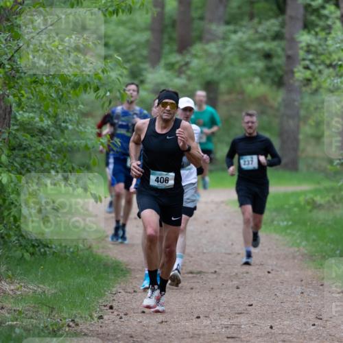04.05.2025 - 8. Wedeler Halbmarathon Michael Strokosch http://msf.ph/oto/7815917 04.05.2025 10:35:14 Laufen 406, 237 meine-sportfotos.de