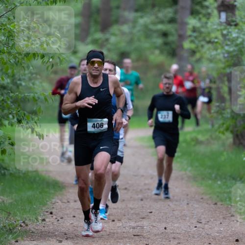 04.05.2025 - 8. Wedeler Halbmarathon Michael Strokosch http://msf.ph/oto/7815951 04.05.2025 10:35:16 Laufen 406, 237 meine-sportfotos.de
