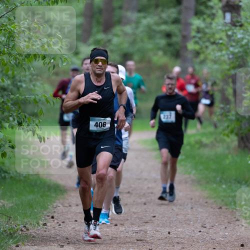 04.05.2025 - 8. Wedeler Halbmarathon Michael Strokosch http://msf.ph/oto/7815953 04.05.2025 10:35:17 Laufen 406 meine-sportfotos.de