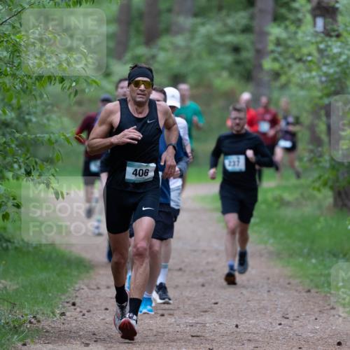 04.05.2025 - 8. Wedeler Halbmarathon Michael Strokosch http://msf.ph/oto/7815954 04.05.2025 10:35:17 Laufen 406, 237 meine-sportfotos.de