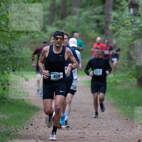 04.05.2025 - 8. Wedeler Halbmarathon Michael Strokosch http://msf.ph/oto/7815955 04.05.2025 10:35:17 Laufen 406 meine-sportfotos.de